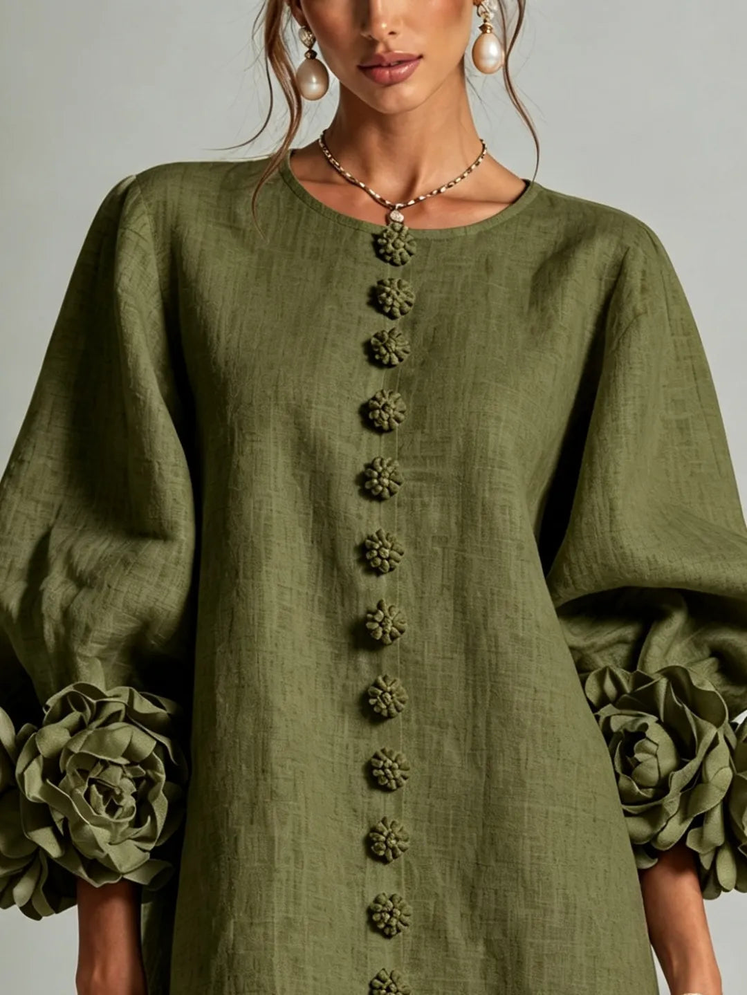 Vestido Mini Verde Oliva con Botones Florales 🌿