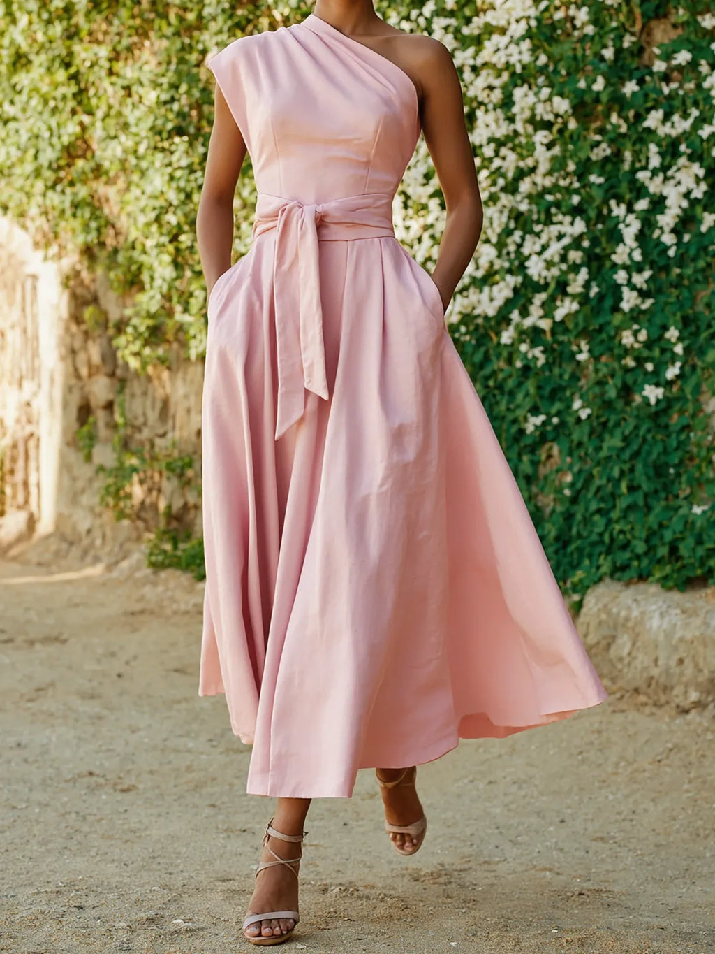 Vestido Maxi Asimétrico con Cinturón