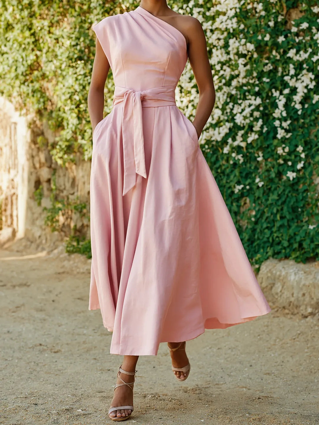 Vestido Maxi Asimétrico con Cinturón