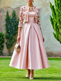 Vestido Midi Rosa con Chaqueta Floral Elegante