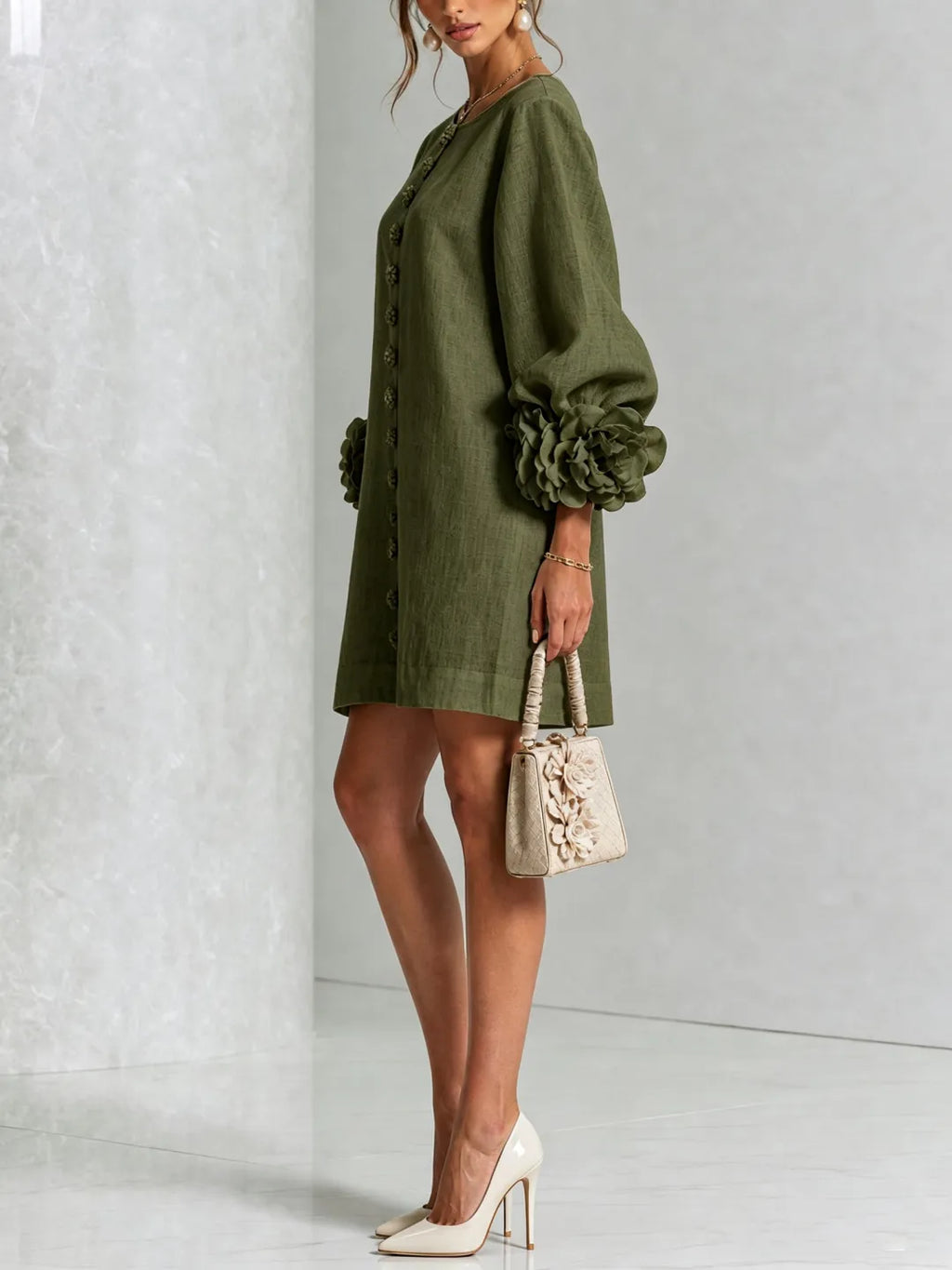Vestido Mini Verde Oliva con Botones Florales 🌿